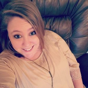 Meet your Posher, Whitney